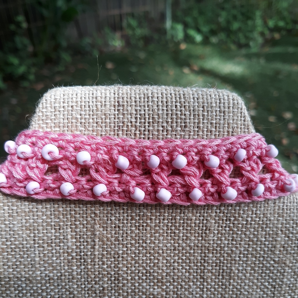 Hand crocheted choker,  pink with beads